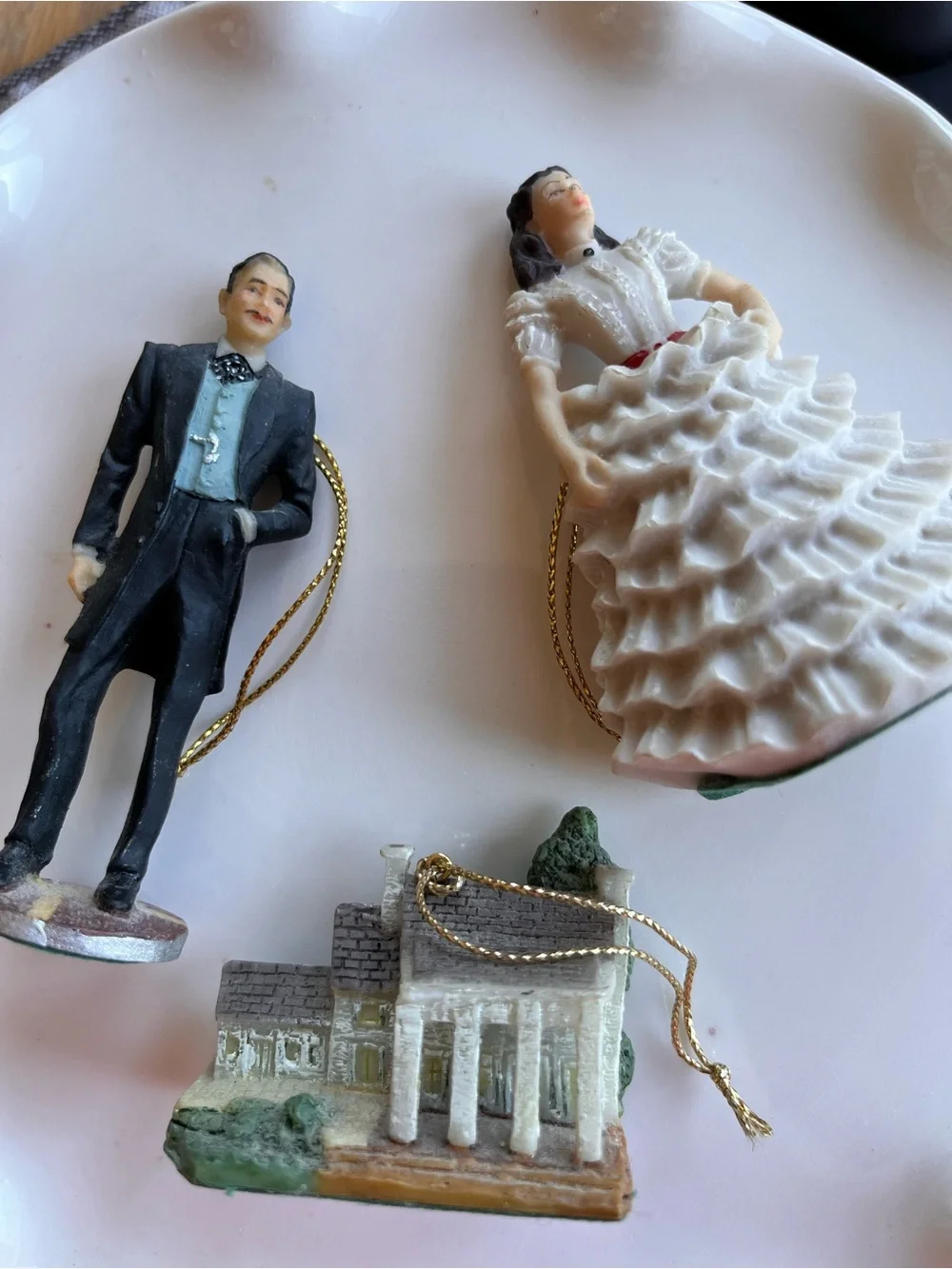Gone With the Wind Ornaments: Scarlett, Rhett and Tara